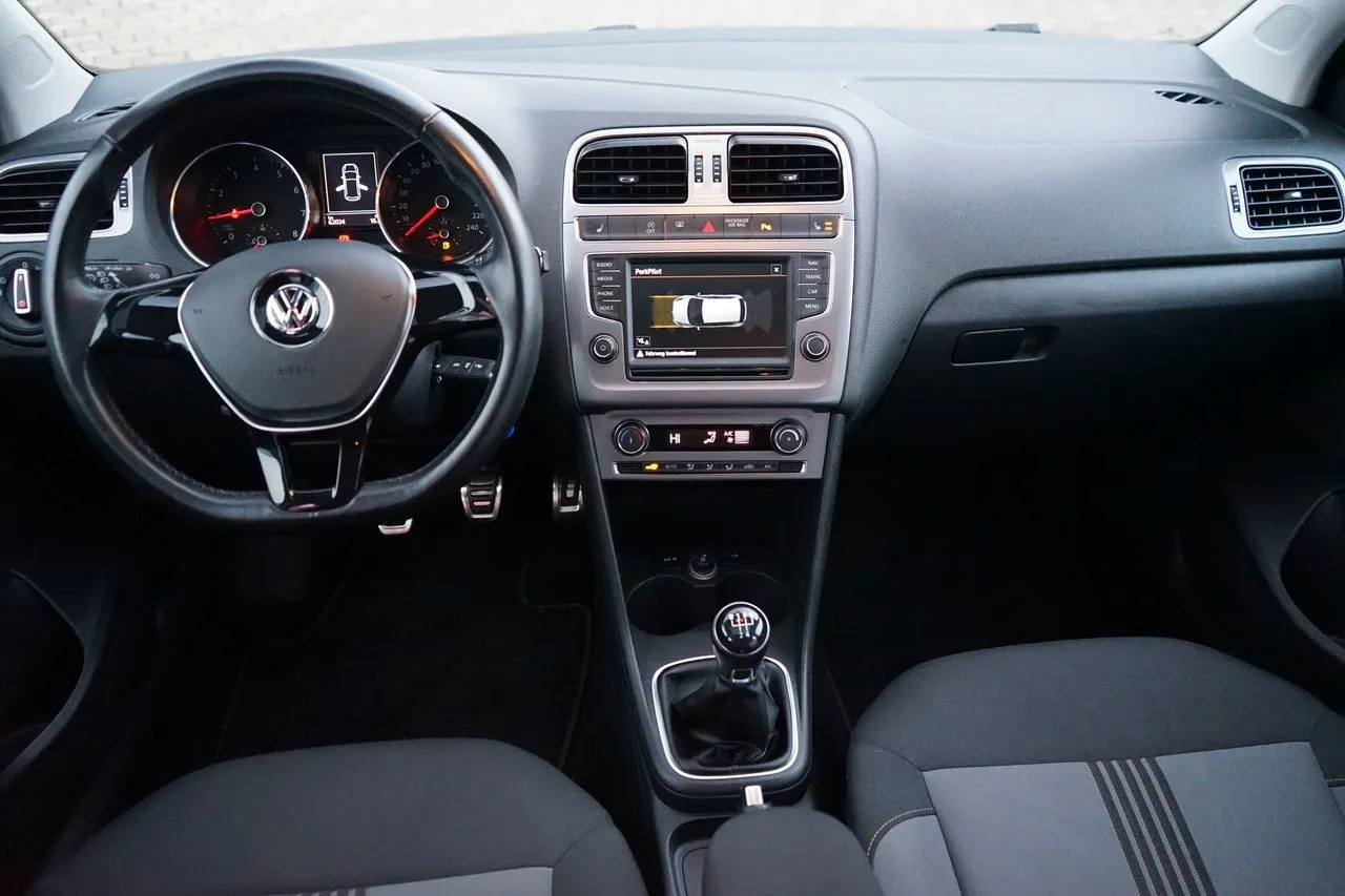 Volkswagen Polo 1.2 TSI ALLSTAR Navi...  Image 6