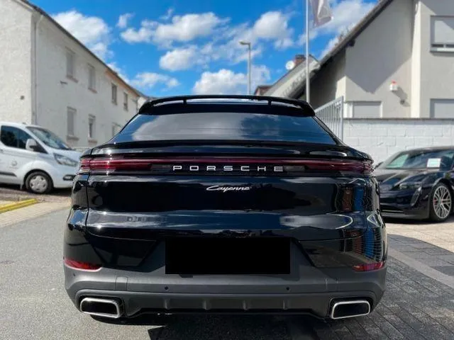 PORSCHE Cayenne Image 1